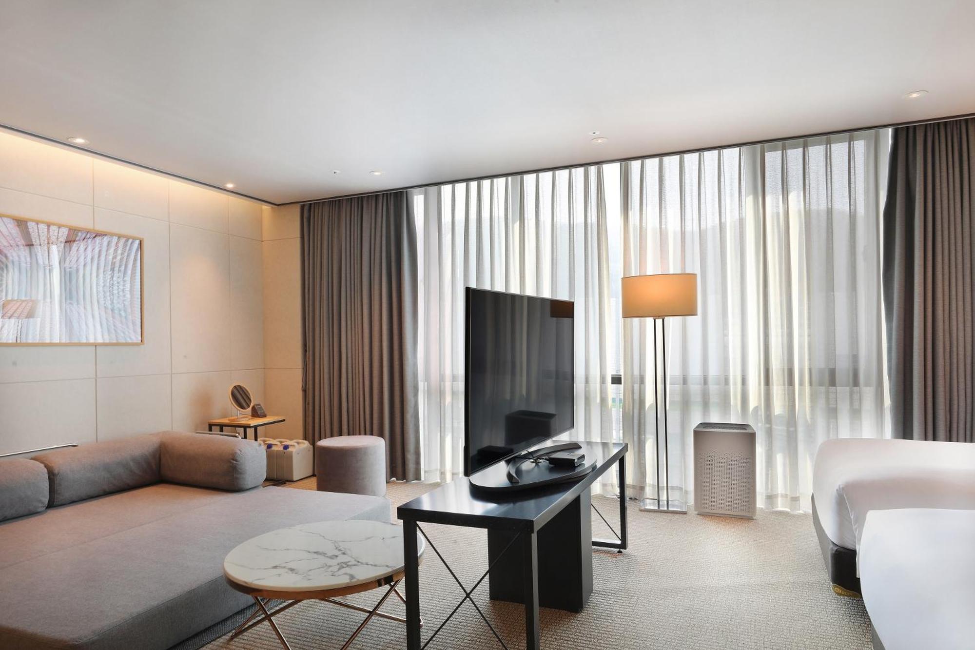 Orakai Cheonggyesan Hotel, BW Premier Collection Seoul Exterior foto